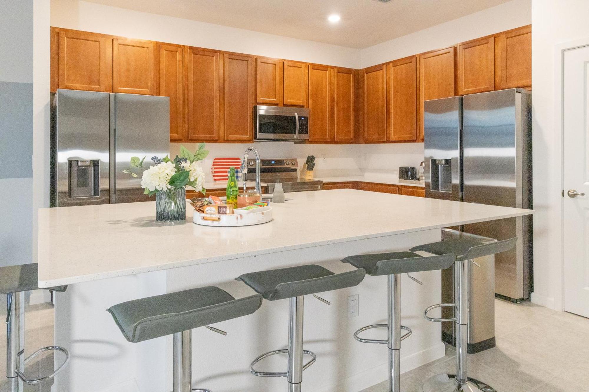 Waterfront Brand New Modern Luxury 8 Bedroom Pool House! Sleeps 16 Kissimmee Bagian luar foto