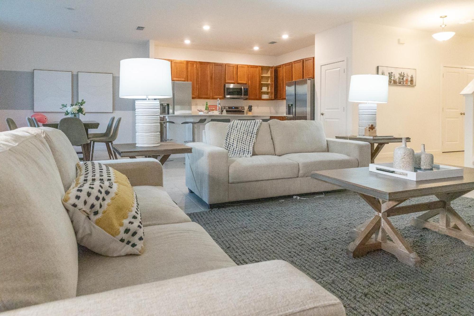 Waterfront Brand New Modern Luxury 8 Bedroom Pool House! Sleeps 16 Kissimmee Bagian luar foto
