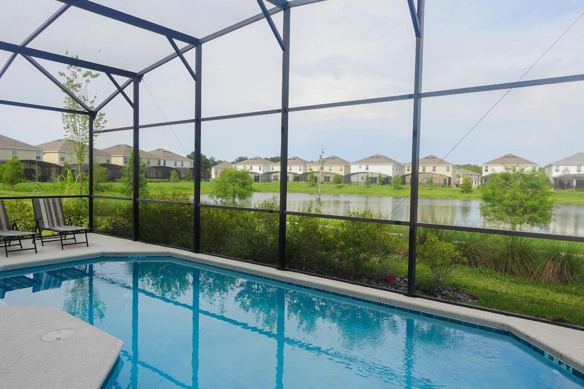 Waterfront Brand New Modern Luxury 8 Bedroom Pool House! Sleeps 16 Kissimmee Bagian luar foto